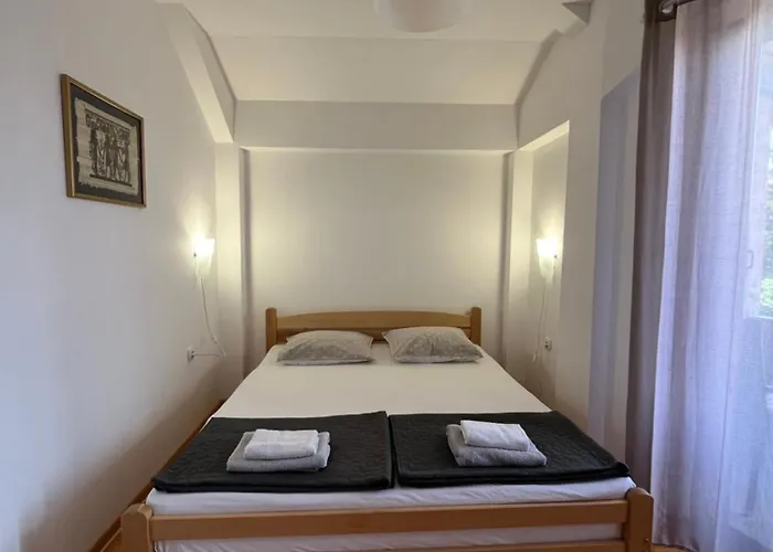 Jovana شقة سوكو بانيا